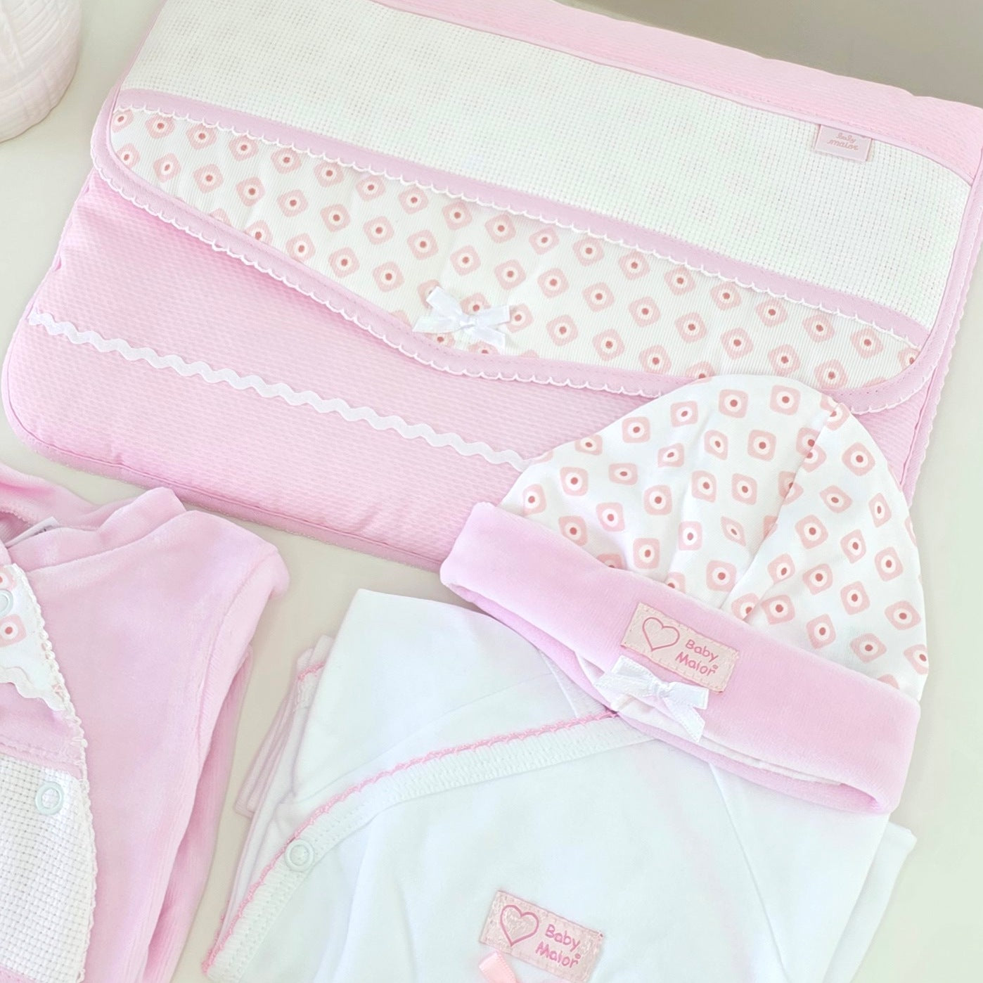 Conjunto para bordar