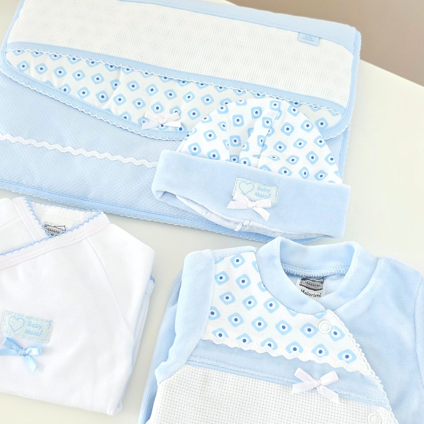Conjunto para bordar