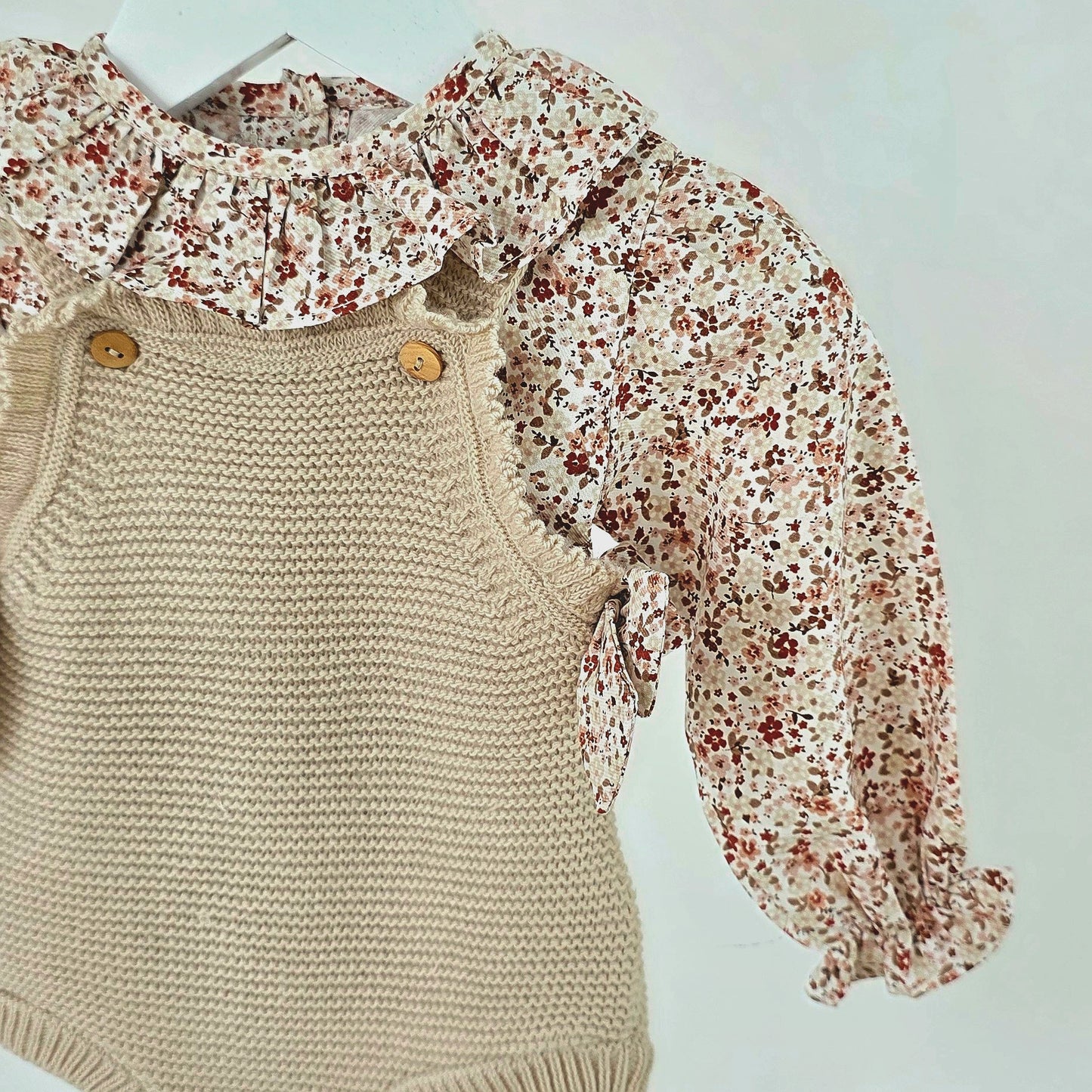 Fofo bege Com Camisa