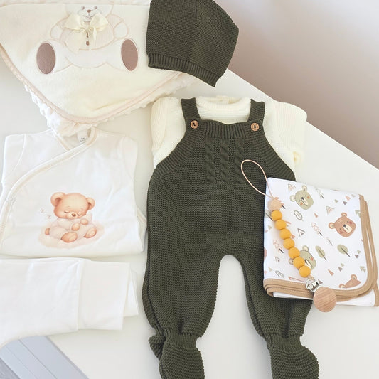 Box Jardineira e Gorro Igual