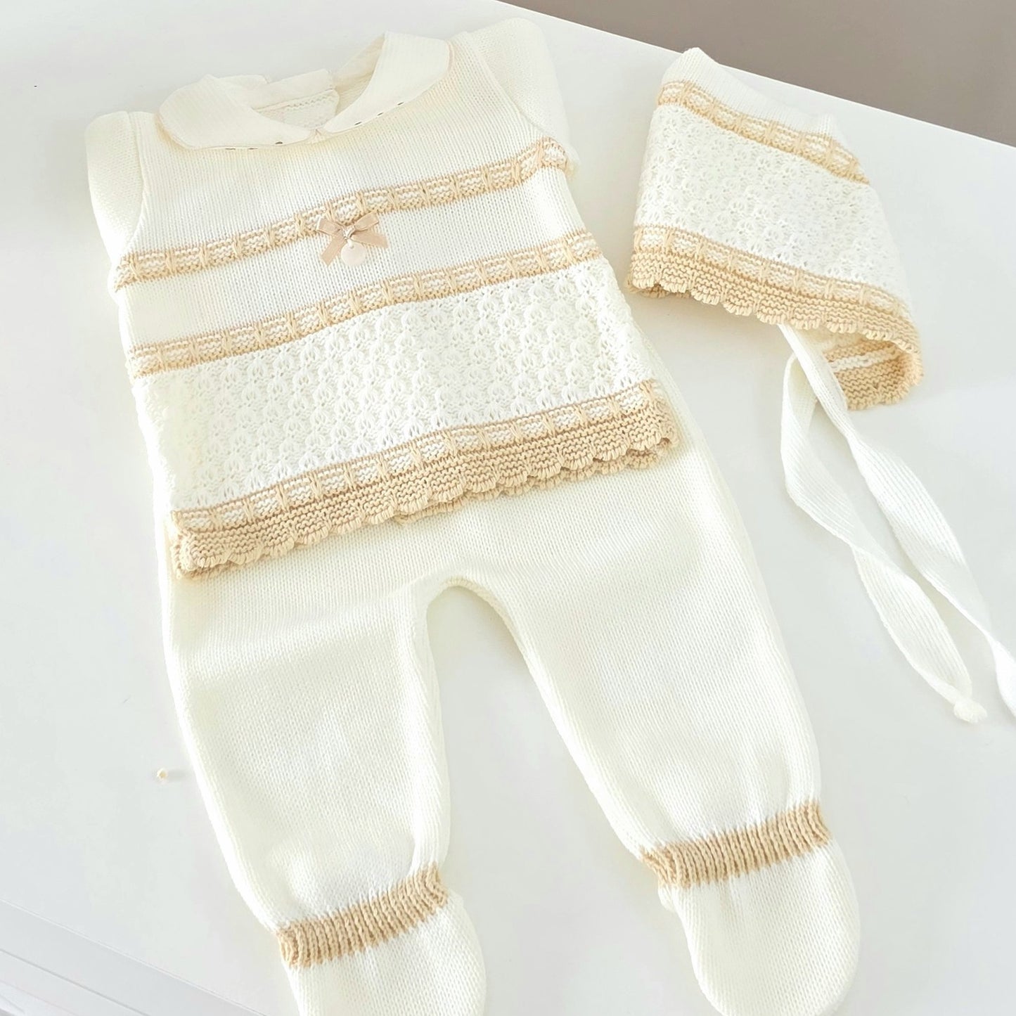 Conjunto Bege e Branco